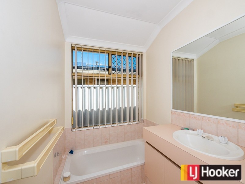 17 Sabot Avenue, Waikiki WA 6169