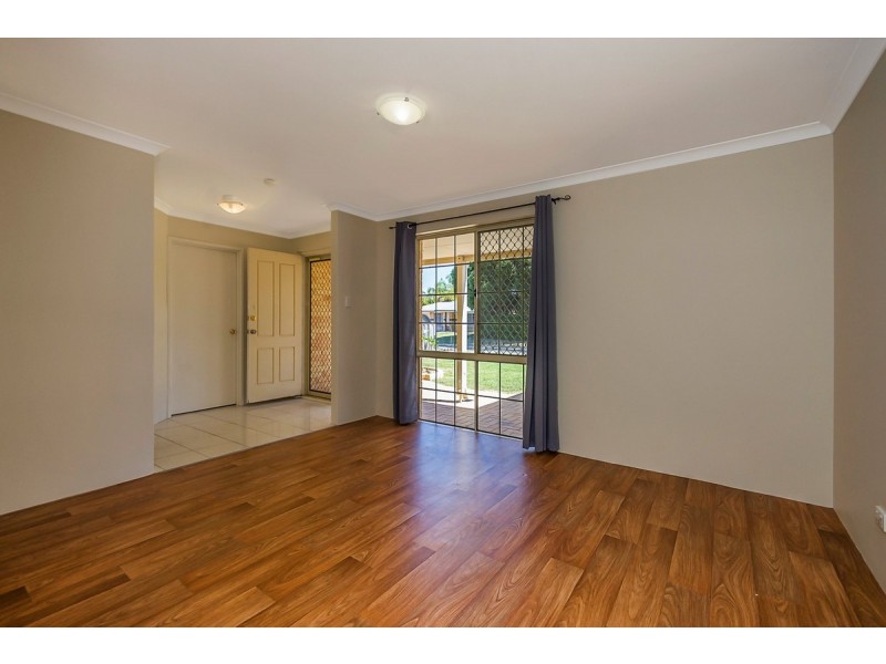 5 Maroon Place, Warnbro WA 6169