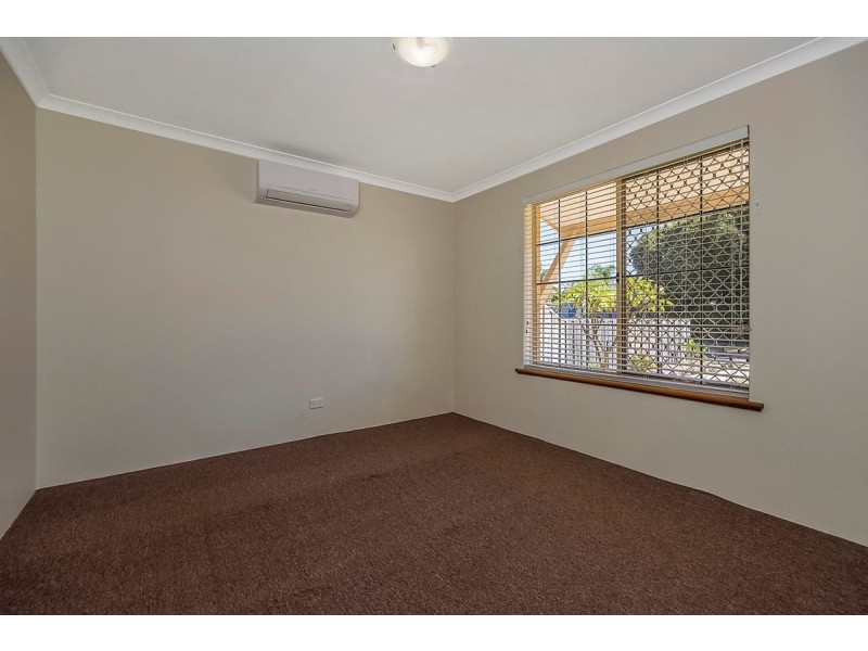 5 Maroon Place, Warnbro WA 6169