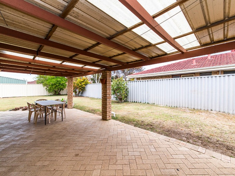 13 Woodbridge Drive, Cooloongup WA 6168