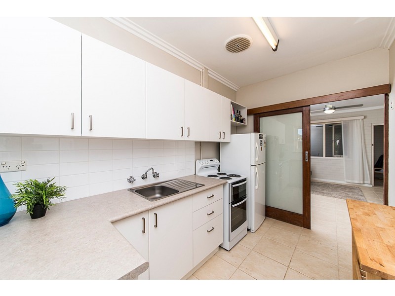 3/8 Houston Street, Rockingham WA 6168