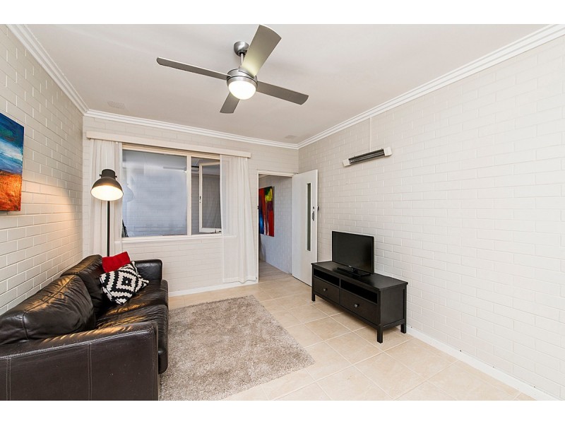 3/8 Houston Street, Rockingham WA 6168