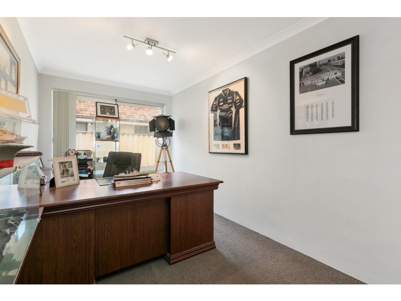 37 Edgbaston Crescent, Port Kennedy WA 6172