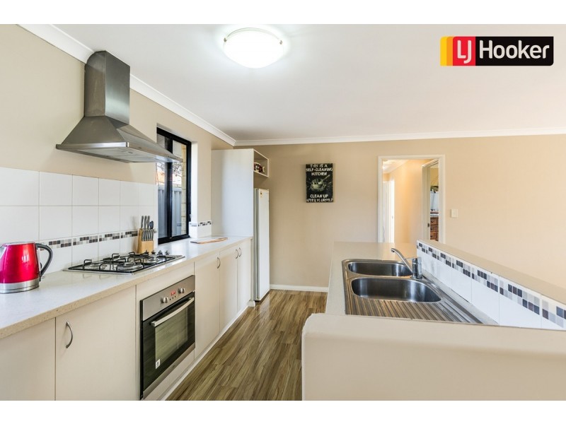 90 Hawker Street, Shoalwater WA 6169