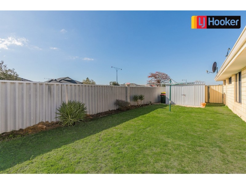 90 Hawker Street, Shoalwater WA 6169