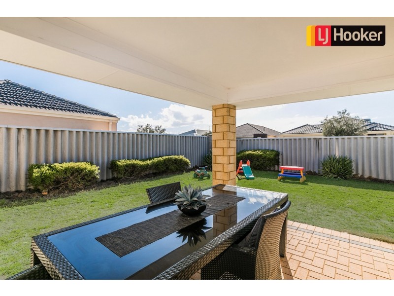 90 Hawker Street, Shoalwater WA 6169