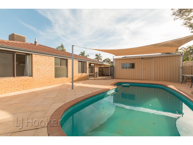 52 Cuthbertson Way, Cooloongup WA 6168