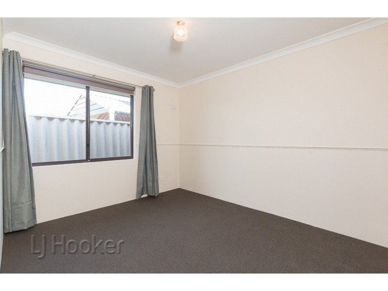 52 Cuthbertson Way, Cooloongup WA 6168