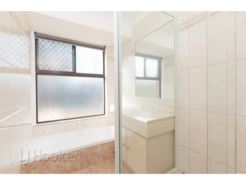 52 Cuthbertson Way, Cooloongup WA 6168
