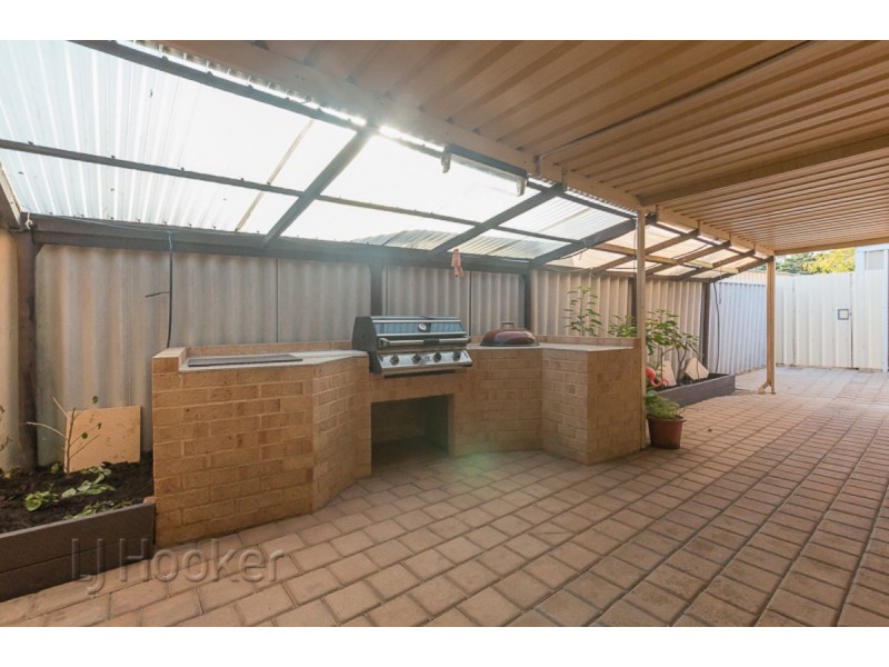 52 Cuthbertson Way, Cooloongup WA 6168