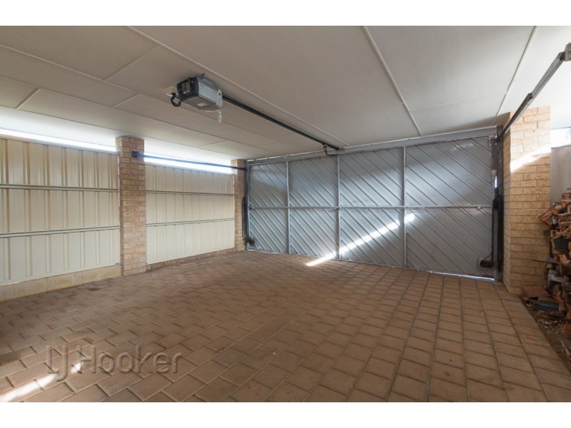 52 Cuthbertson Way, Cooloongup WA 6168