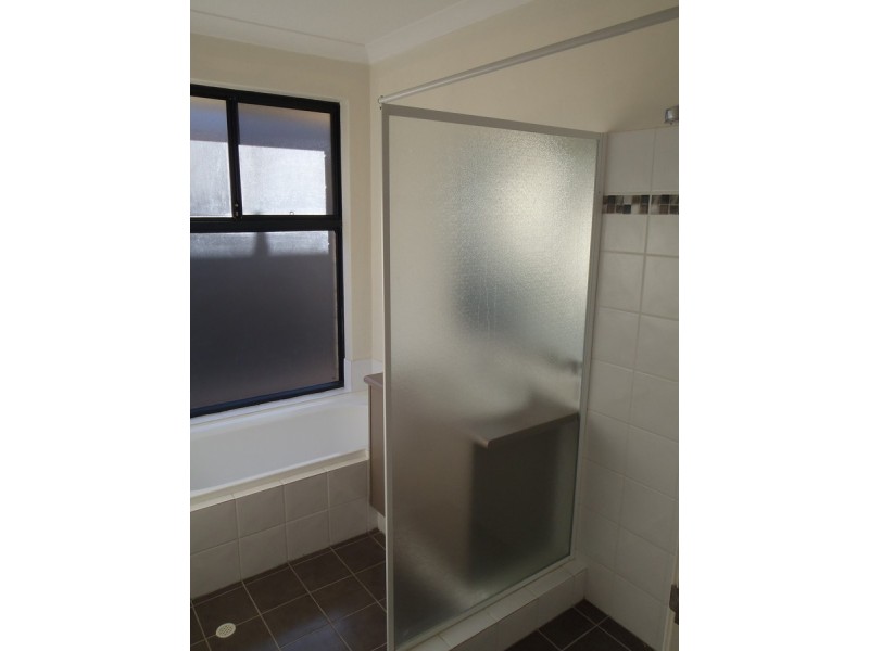 10 Flame Tree Loop, Baldivis WA 6171