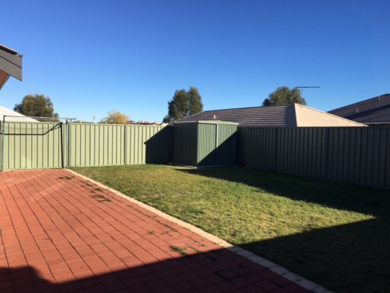 19 Blaxland Terrace, Baldivis WA 6171