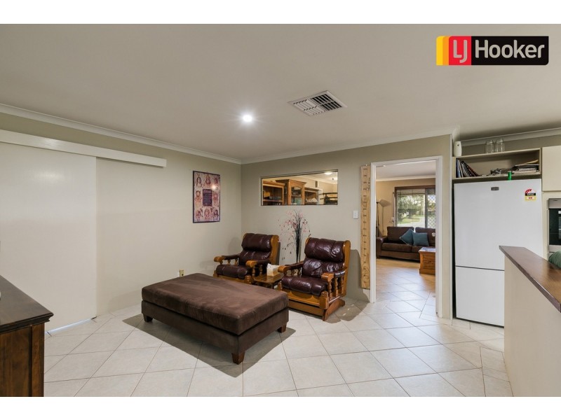 13 Paluma Court, Warnbro WA 6169
