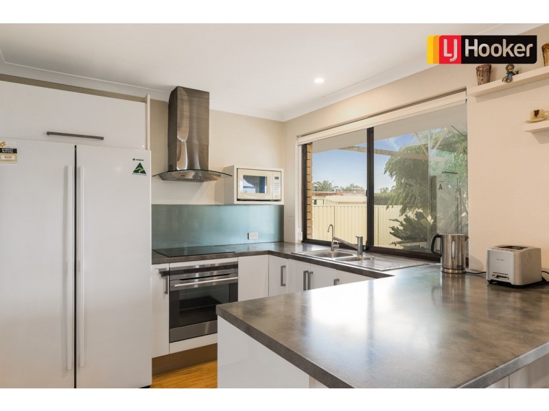 12 Javanica Court, Warnbro WA 6169