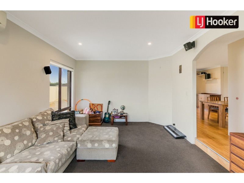 12 Javanica Court, Warnbro WA 6169