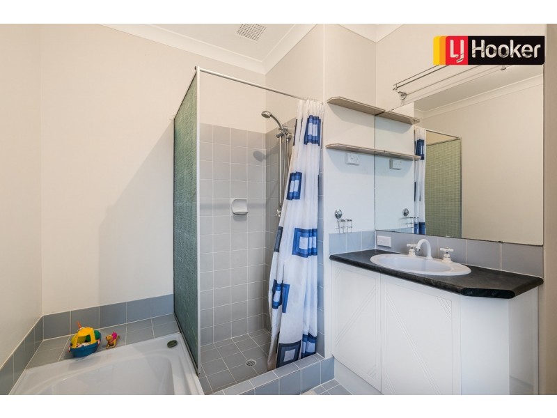 12 Javanica Court, Warnbro WA 6169