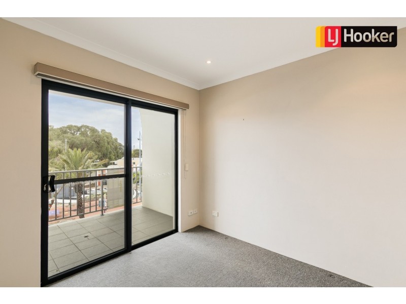 87/21 Rockingham Beach Road, Rockingham WA 6168