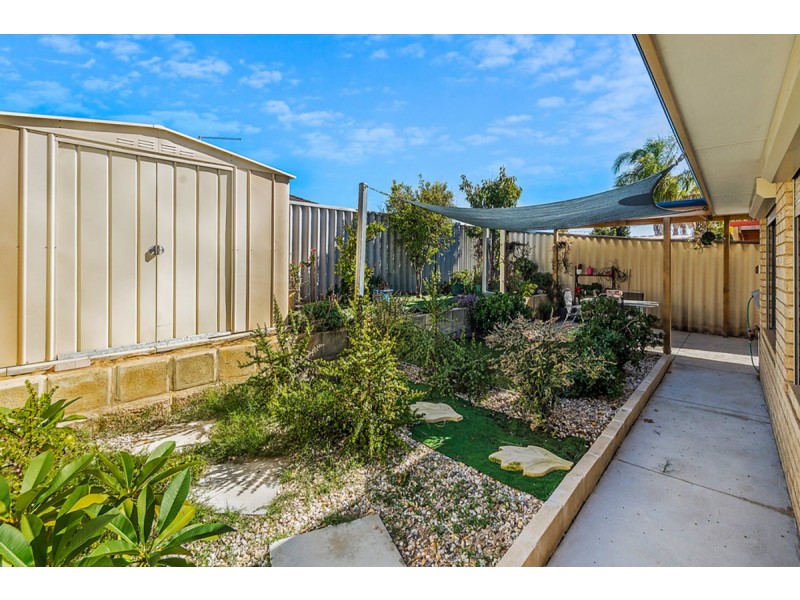 15 Mornington Boulevard, Waikiki WA 6169