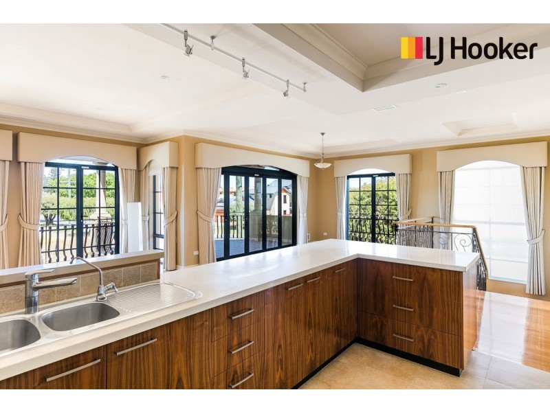 5A Hillman Street, Rockingham WA 6168