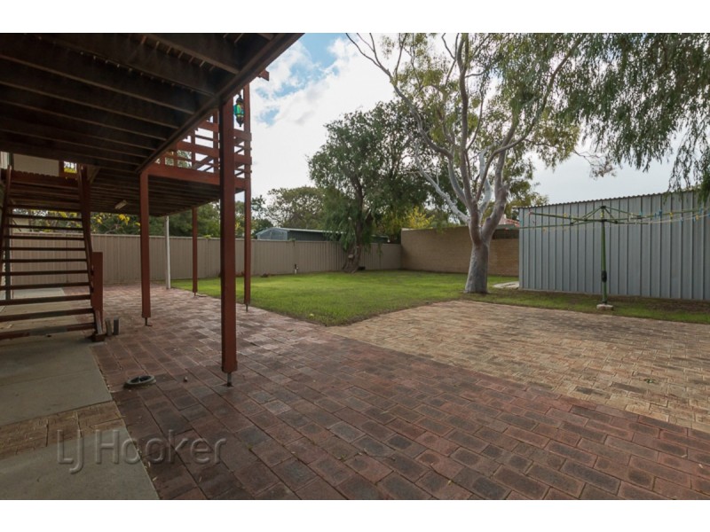 8 Pollard Way, Warnbro WA 6169