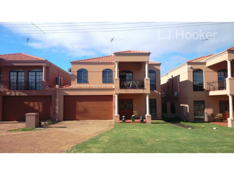 8B Victoria Street, Rockingham WA 6168