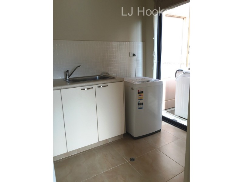 8B Victoria Street, Rockingham WA 6168