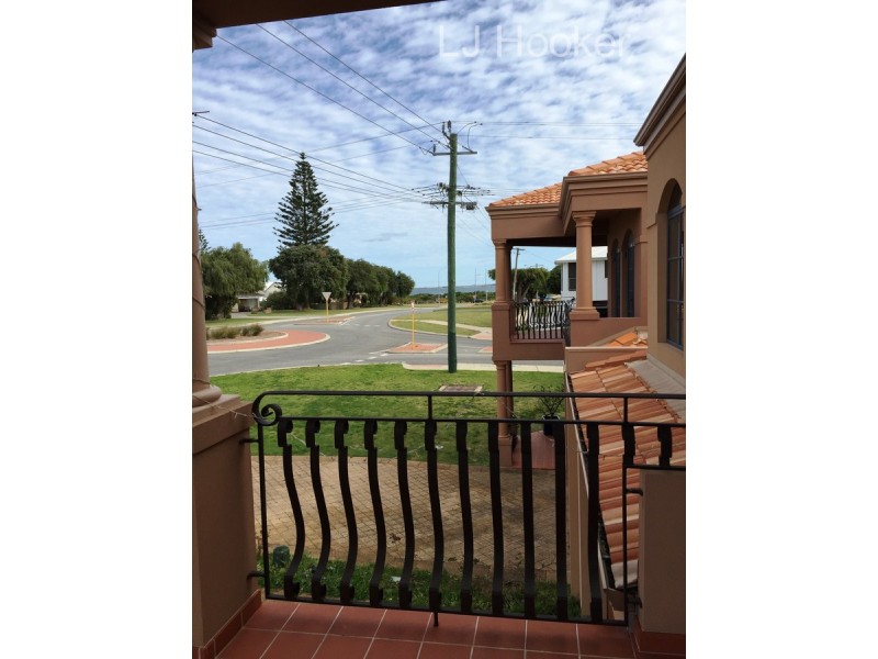 8B Victoria Street, Rockingham WA 6168