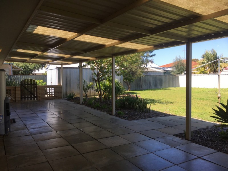 11 Stoner Street, Rockingham WA 6168