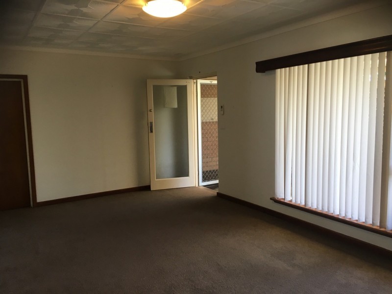 11 Stoner Street, Rockingham WA 6168