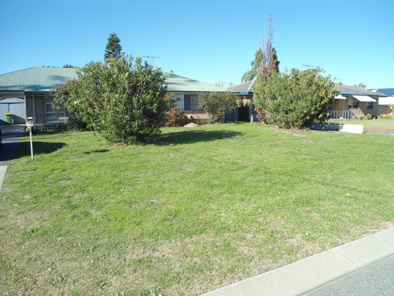 11 Stoner Street, Rockingham WA 6168