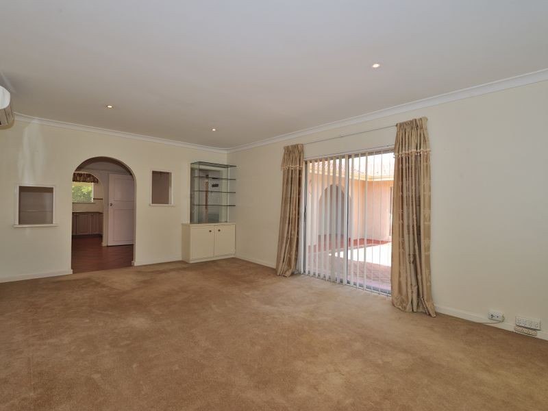 27 Seahaven Street, Safety Bay WA 6169