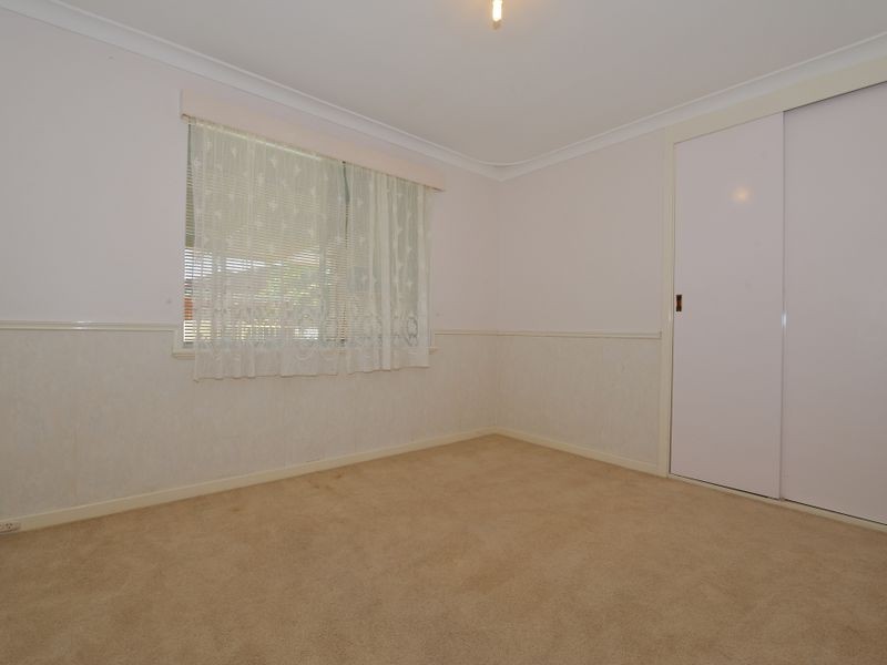 27 Seahaven Street, Safety Bay WA 6169