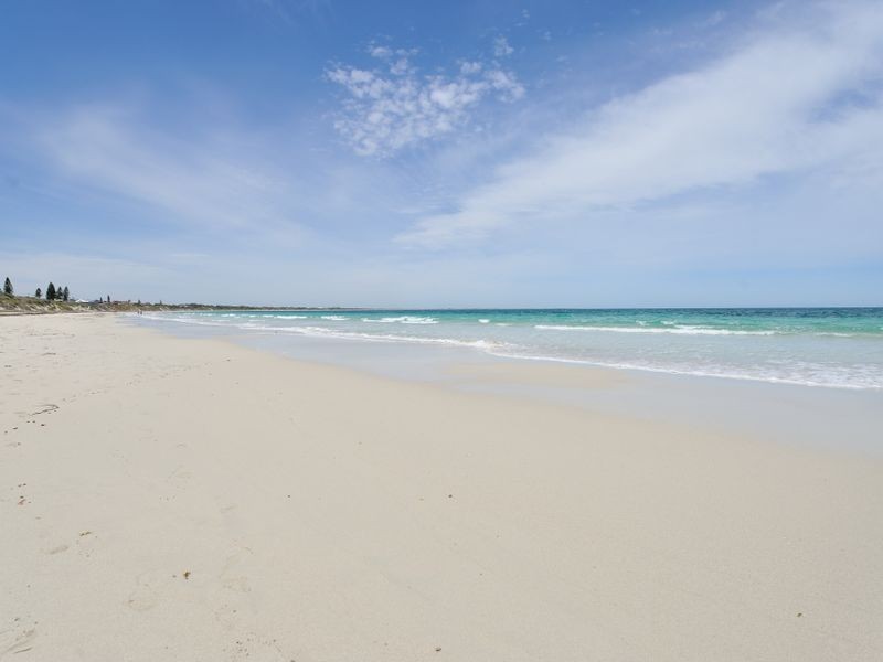 27 Seahaven Street, Safety Bay WA 6169