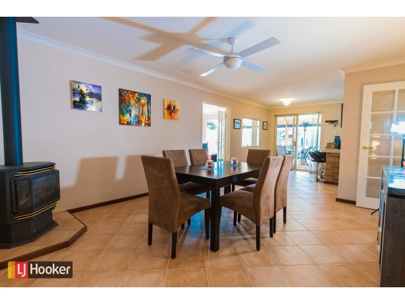 22 Bridgewater Court, Waikiki WA 6169