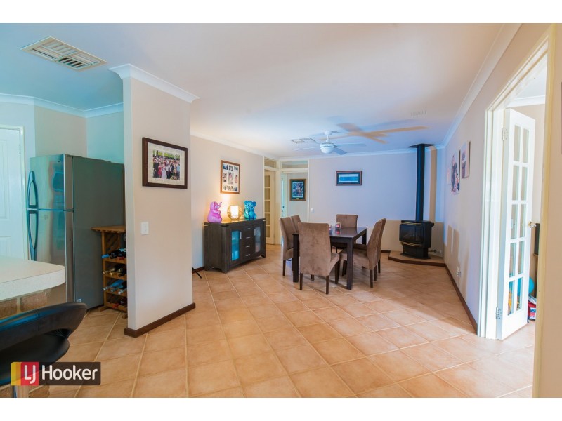 22 Bridgewater Court, Waikiki WA 6169