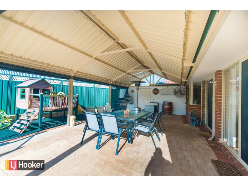 22 Bridgewater Court, Waikiki WA 6169