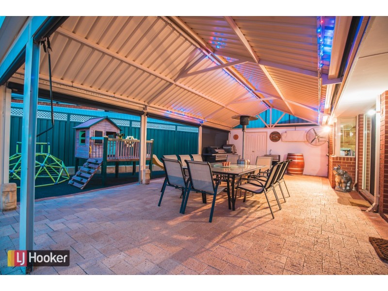 22 Bridgewater Court, Waikiki WA 6169