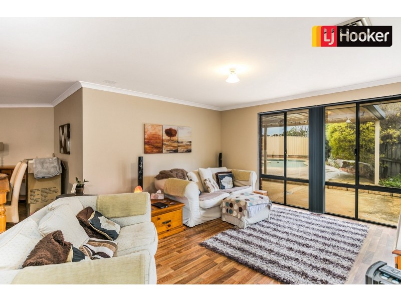 10 Brookeville Circle, Secret Harbour WA 6173