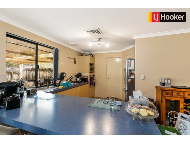 10 Brookeville Circle, Secret Harbour WA 6173