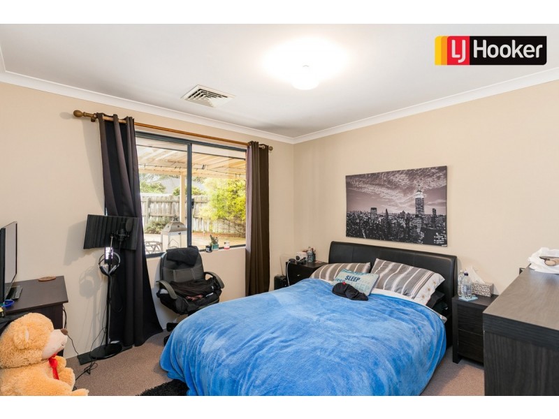 10 Brookeville Circle, Secret Harbour WA 6173