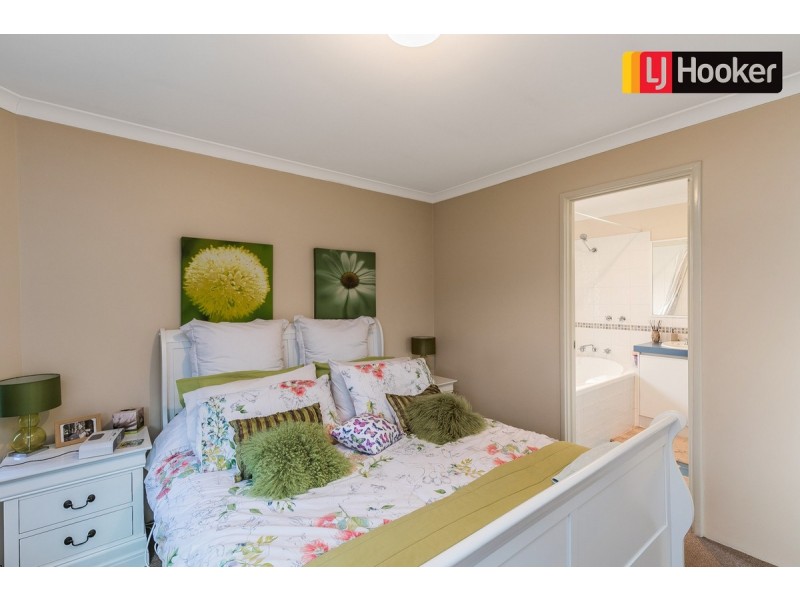 10 Brookeville Circle, Secret Harbour WA 6173