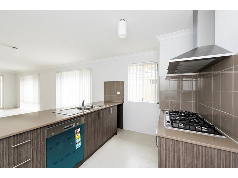 36 Mallina Crescent, Golden Bay WA 6174