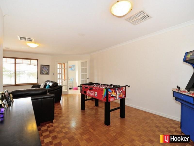 46 Baltimore Gardens, Port Kennedy WA 6172