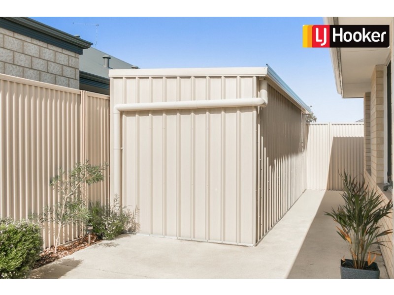 1 Arnside Bend, Waikiki WA 6169