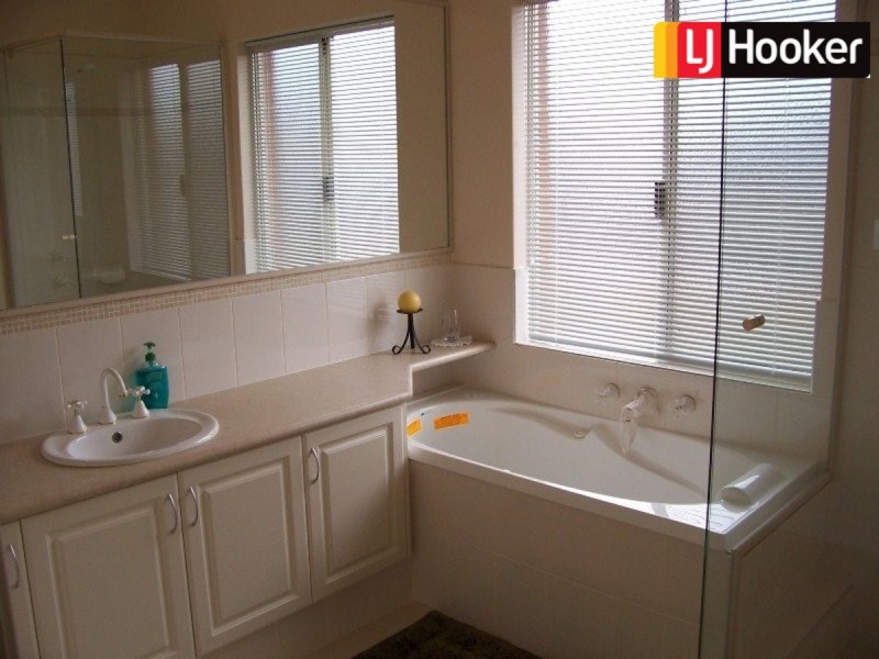 33 Baskerville Crescent, Baldivis WA 6171