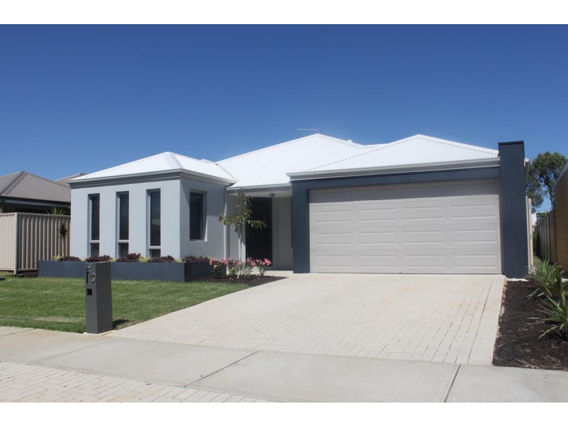 40 Sorrento Turn, Secret Harbour WA 6173