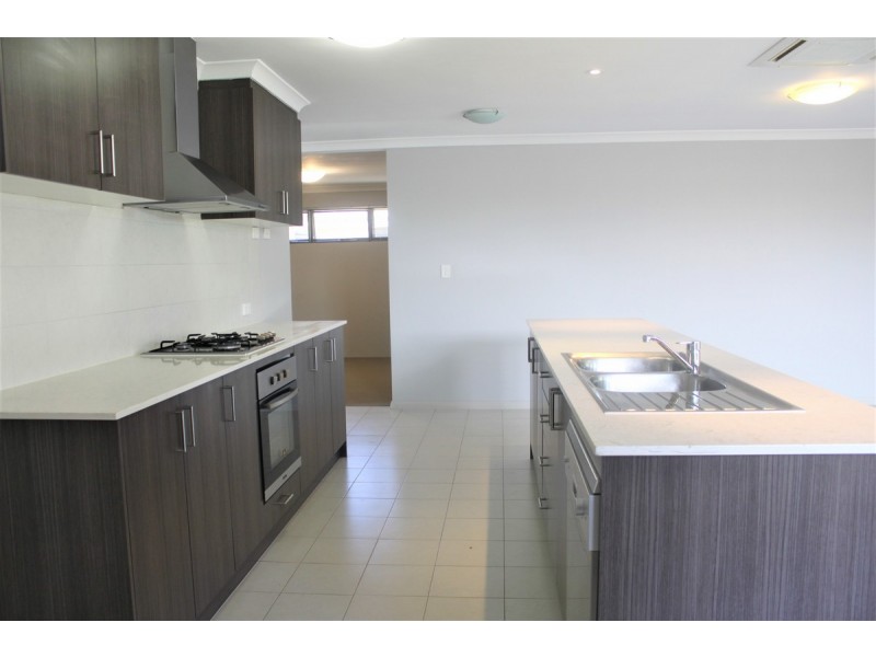 40 Sorrento Turn, Secret Harbour WA 6173