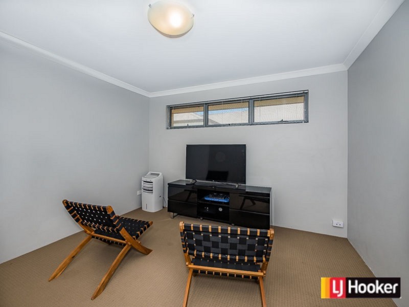 40 Sorrento Turn, Secret Harbour WA 6173