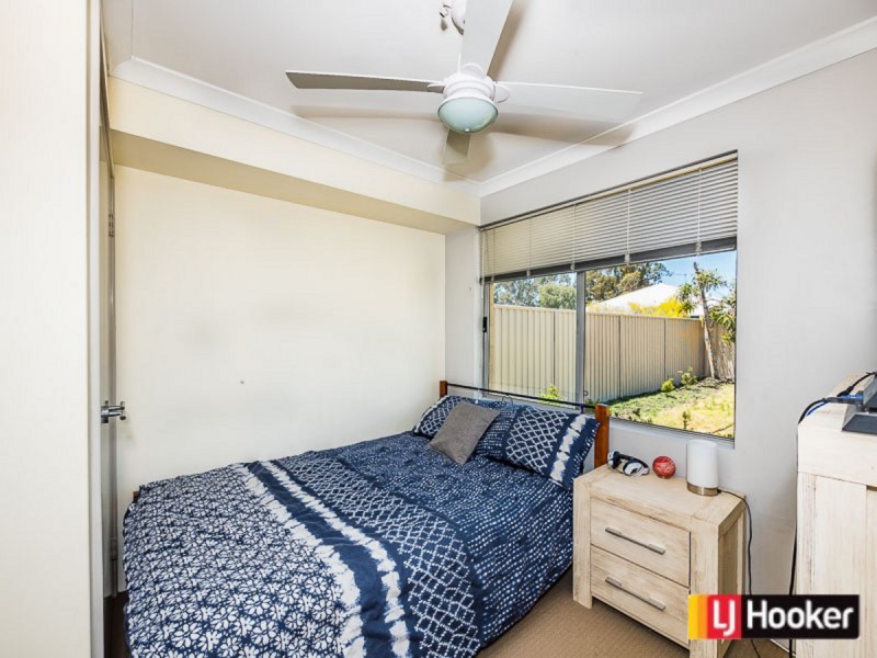 40 Sorrento Turn, Secret Harbour WA 6173